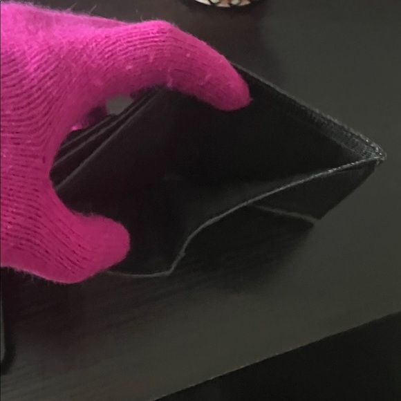 Salvatore Ferragamo bilfold wallet - Picture 7 of 7